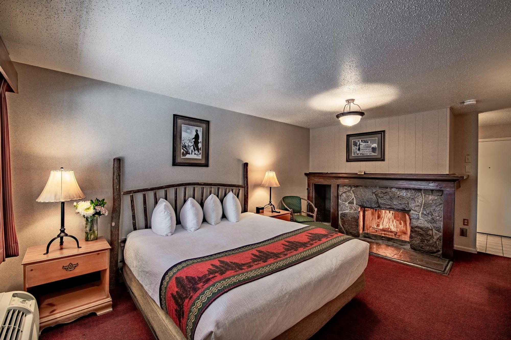 Antler Motel