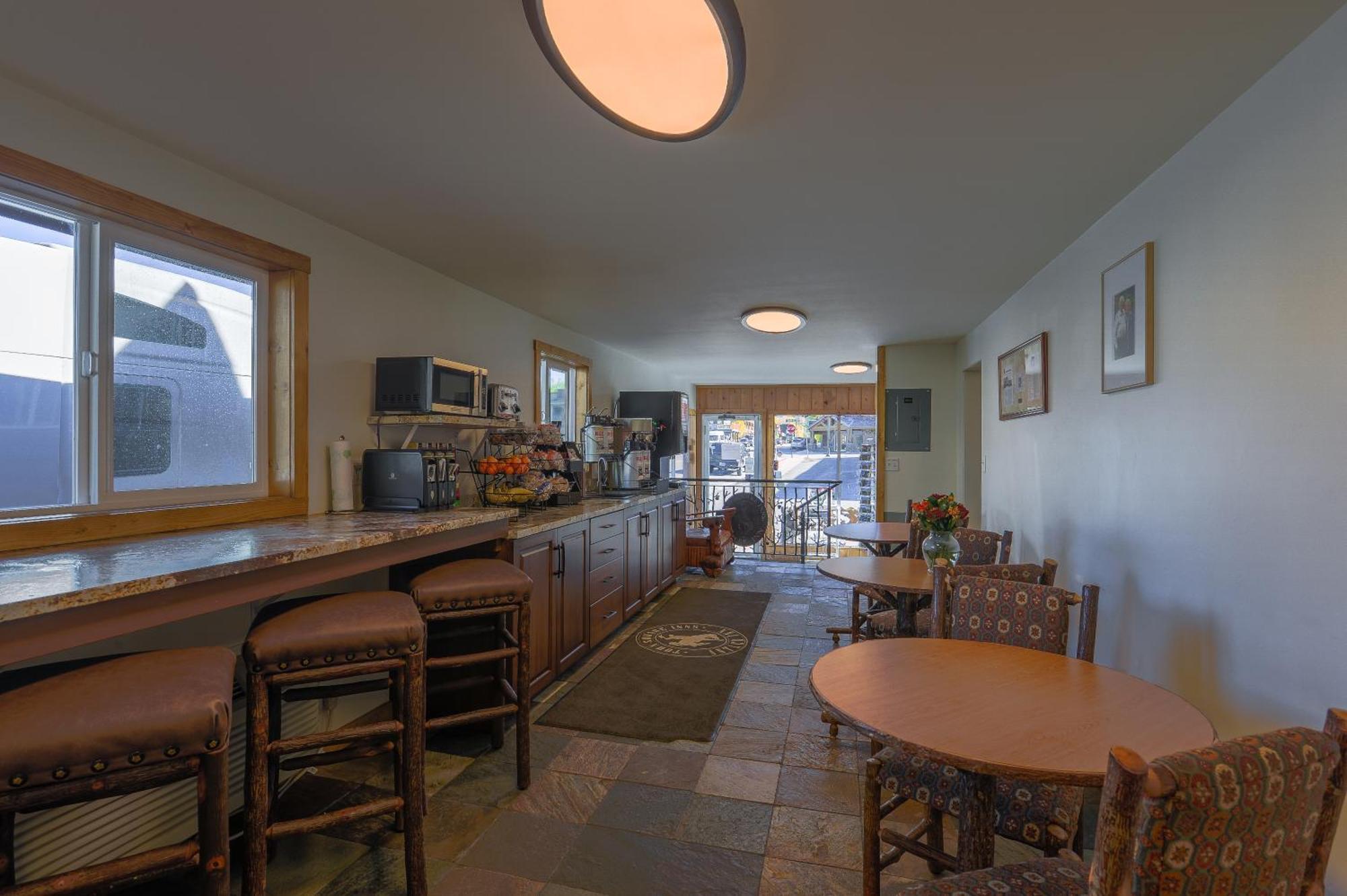 Antler Motel Jackson